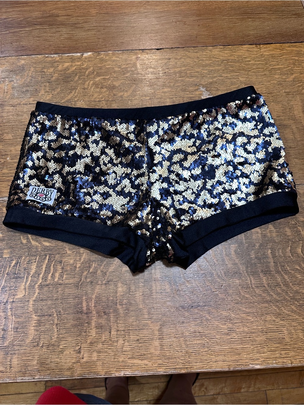 Derby kiss Sequin sz xl Shorts - Black and Gold rollar derby